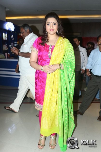 Meena-at-Drushyam-Movie-Press-Show-Meet